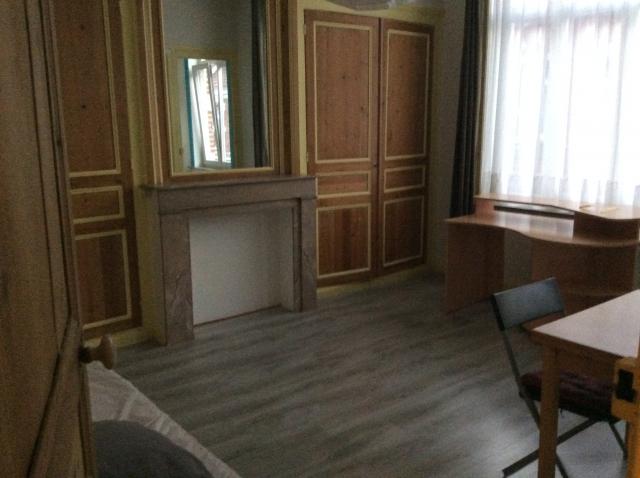 Location Chambre Meublee Avec Toilettes A Lille 395 25 M