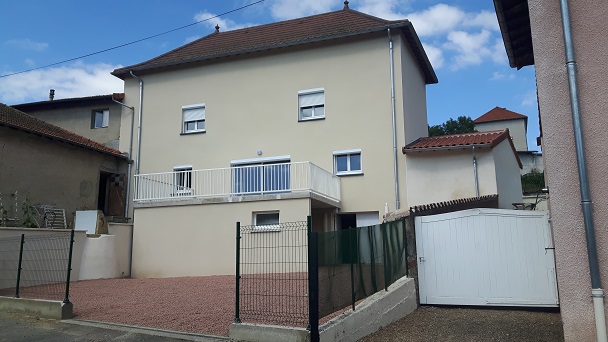 Location maison F6 Jarnosse - Photo 2