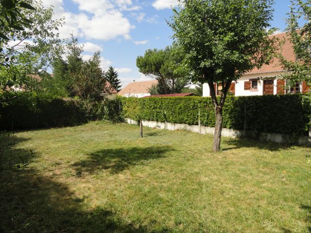 Location maison F6 Ormes - Photo 10