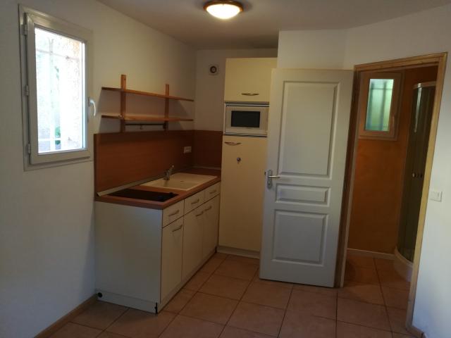Location appartement T1 Nimes - Photo 3