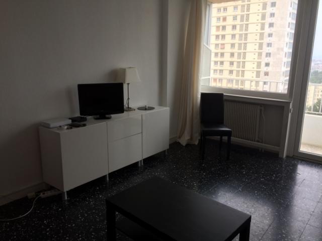 Location studio Marseille 09 - Photo 2