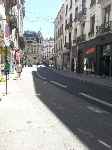 Location appartement T2 St Etienne - Photo 9