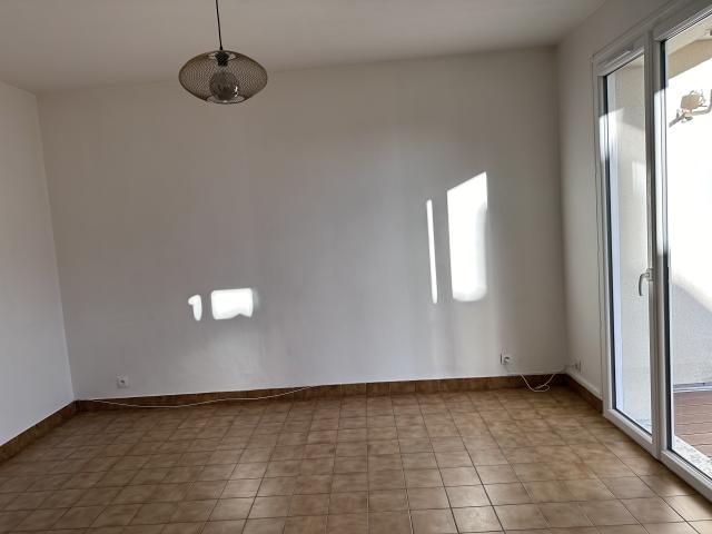 Location appartement T2 Bruyeres le Chatel - Photo 3
