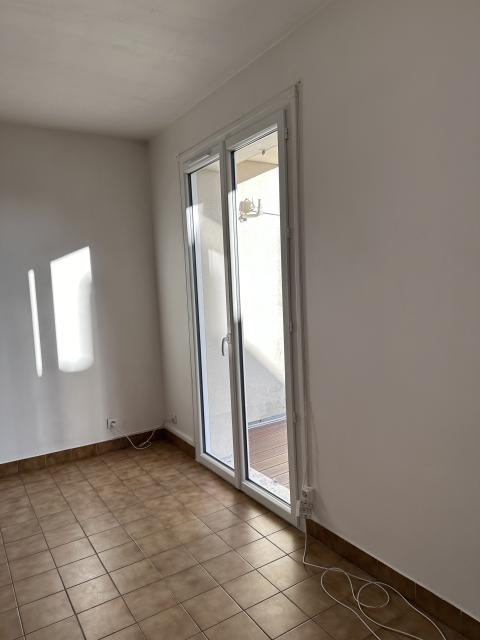 Location appartement T2 Bruyeres le Chatel - Photo 4