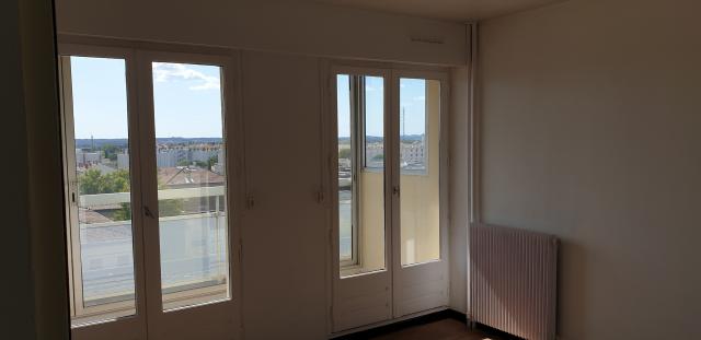 Location appartement T3 Nimes - Photo 1