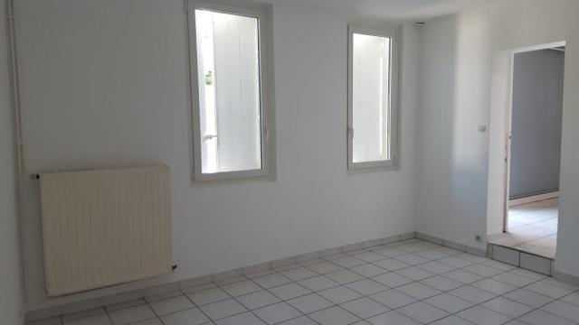 Location maison F3 Gond Pontouvre - Photo 2