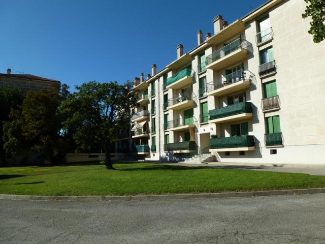 Location appartement T1 Aix en Provence - Photo 1