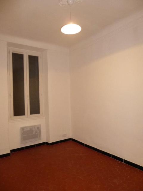 Location appartement T2 Salon de Provence - Photo 3