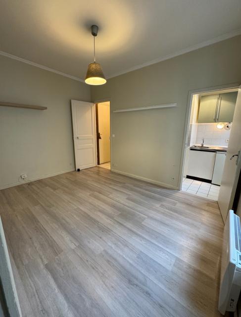Location appartement T2 Paris 10 - Photo 3
