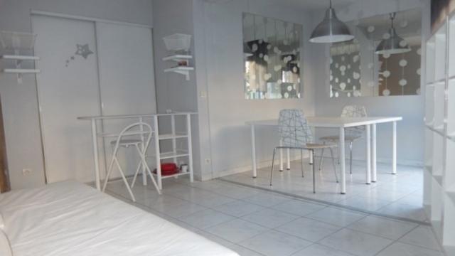 Location appartement T1 Aix en Provence - Photo 1