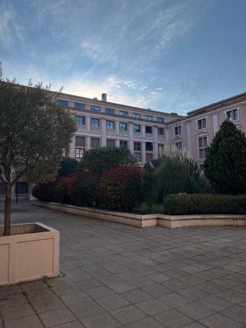 Location appartement T2 Aix en Provence - Photo 2