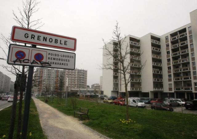 Location studio Grenoble - Photo 2