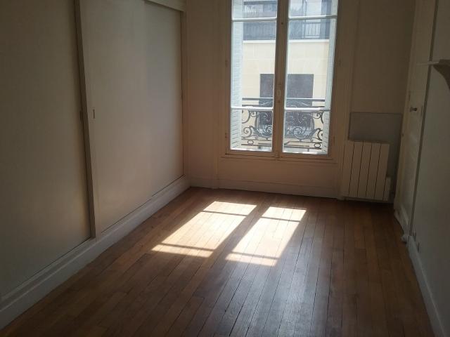 Location appartement T3 Paris 15 - Photo 1