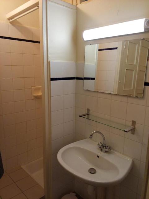 Location appartement T1 St Etienne - Photo 6