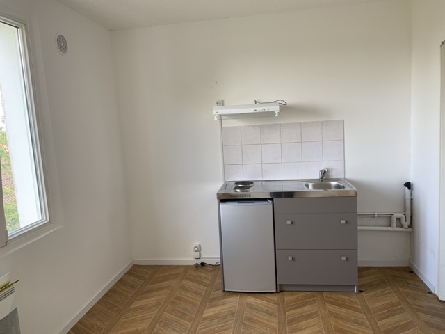 Location studio Chanteloup les Vignes - Photo 2