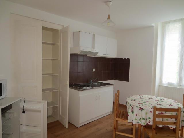 Location appartement T1 St Claude - Photo 2