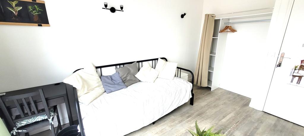 Location chambre Mantes la Ville - Photo 1