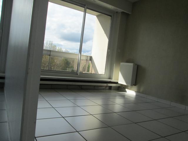 Location appartement T2 St Etienne - Photo 4