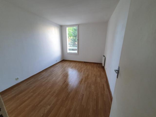 Location appartement T2 Montigny le Bretonneux - Photo 3