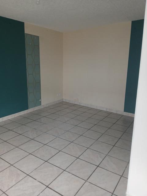 Location maison F5 Vierzon - Photo 3