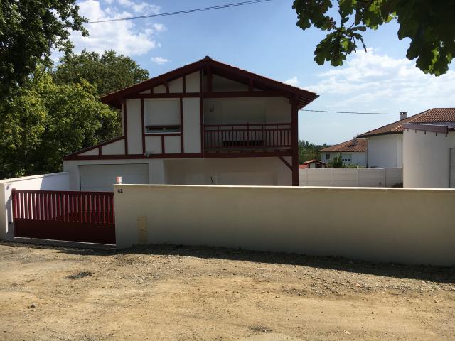 Location maison F6 Ustaritz - Photo 2