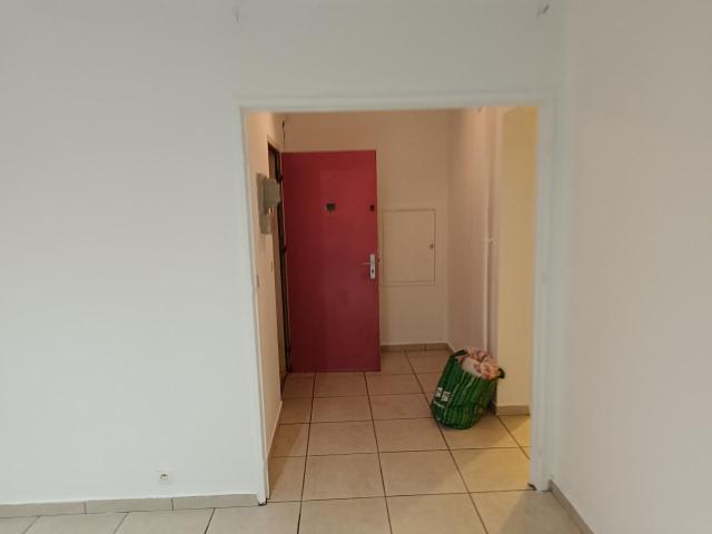 Location appartement T2 St Etienne - Photo 3