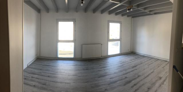 Location maison F4 Montreuil Juigne - Photo 3