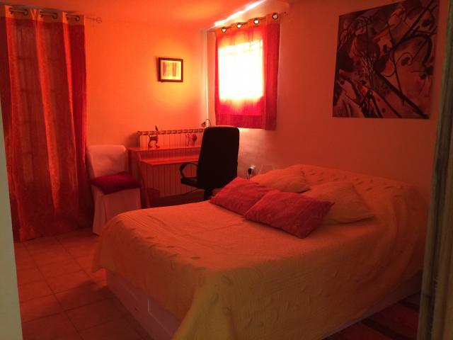 Location chambre Chateauneuf le Rouge - Photo 1