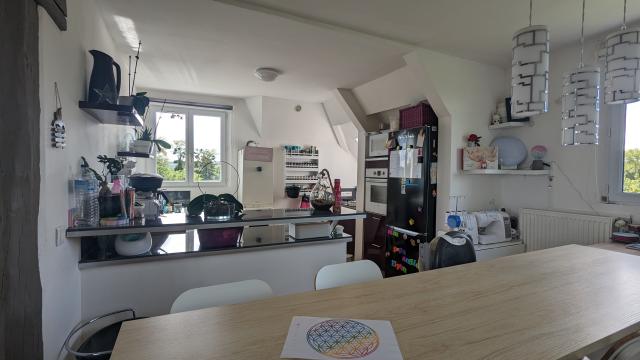 Location appartement T6 Poincy - Photo 3