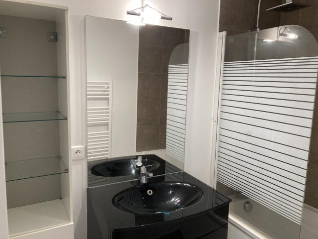 Location appartement T4 Marseille 01 - Photo 5