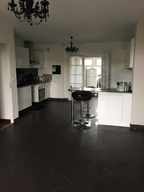 Location studio Les Pavillons sous Bois - Photo 2