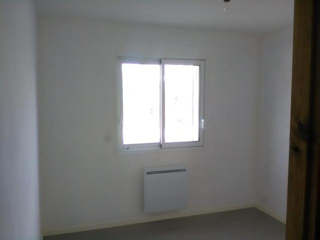 Location appartement T2 Le Puy Ste Reparade - Photo 2