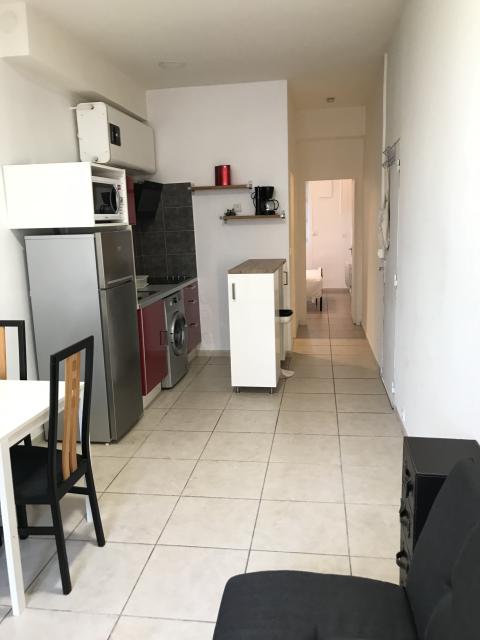 Location appartement T2 Marseille 08 - Photo 6