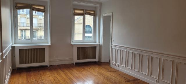 Location appartement T3 Paris 02 - Photo 5