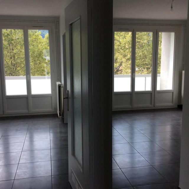 Location appartement T4 Echirolles - Photo 2