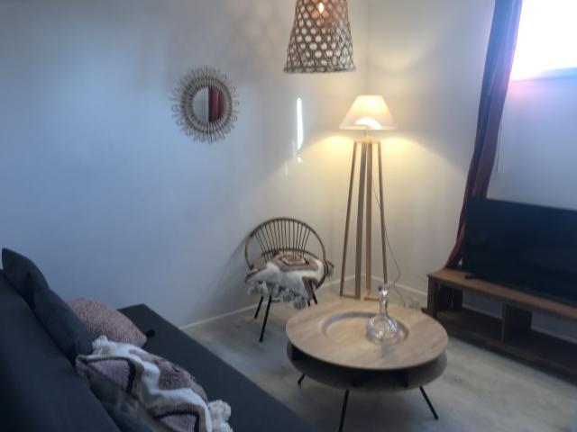 Location T2 Meuble Sans Vis A Vis A Bordeaux A 900 E 36 M