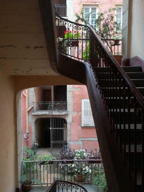 Location appartement T3 Lyon 1 - Photo 1