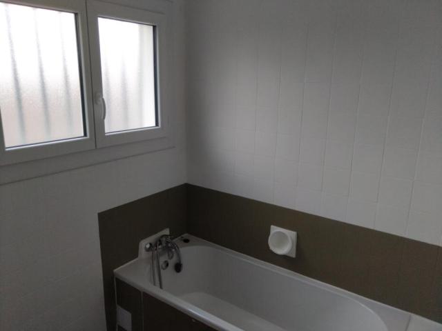 Location appartement T3 Six Fours les Plages - Photo 3