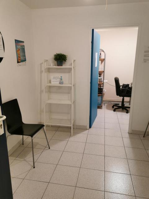 Location appartement T2 Hyeres - Photo 3