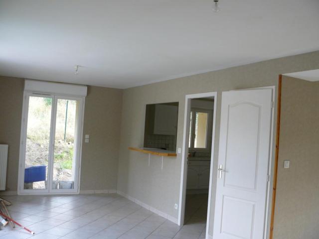 Location maison F4 St Genouph - Photo 3