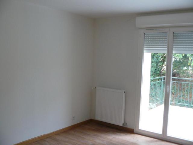 Location maison F4 St Genouph - Photo 6