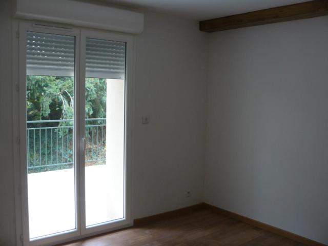 Location maison F4 St Genouph - Photo 7