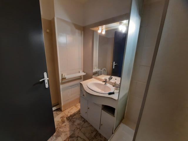 Location appartement T2 Marseille 01 - Photo 5