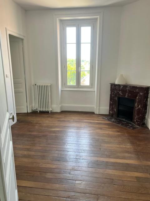 Location maison F8 Aixe sur Vienne - Photo 2