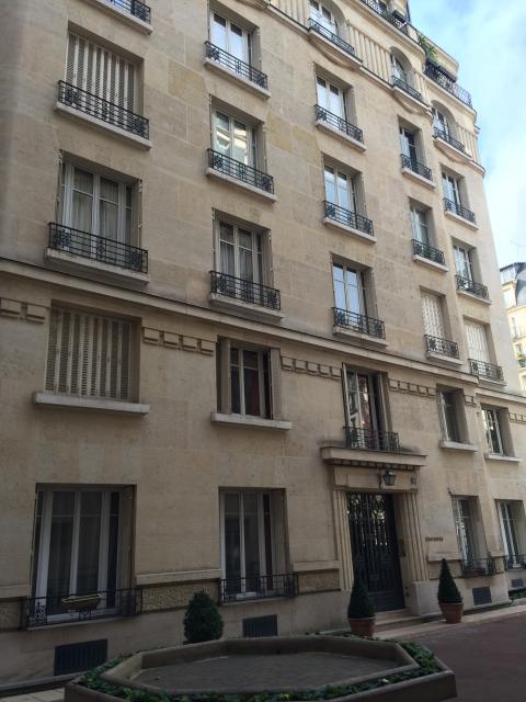 Location studio Paris 17 - Photo 1