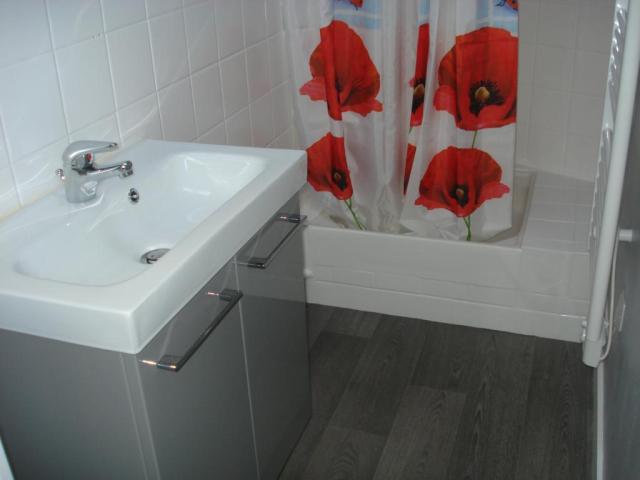 Location appartement T2 Saintes - Photo 3