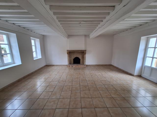 Location maison F5 Charolles - Photo 3