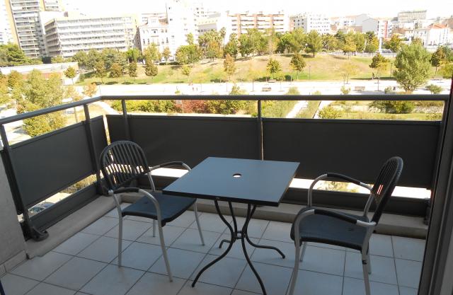 Location appartement T2 Marseille 08 - Photo 1
