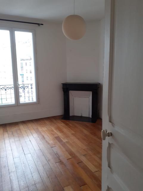Location appartement T2 Paris 15 - Photo 1