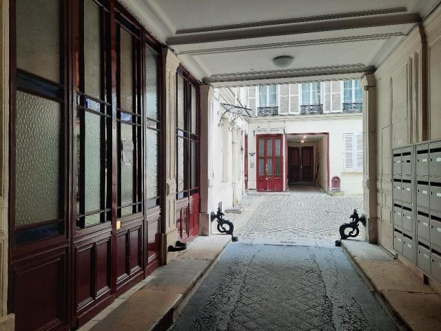 Location studio Paris 08 - Photo 9